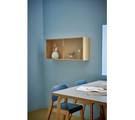 Fixa display 3:1 vägghängd med skjutdörrar i plexi D20