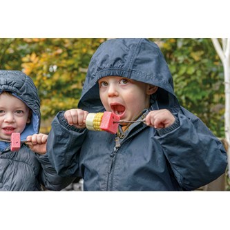 Lekmat av sten, Grillspett