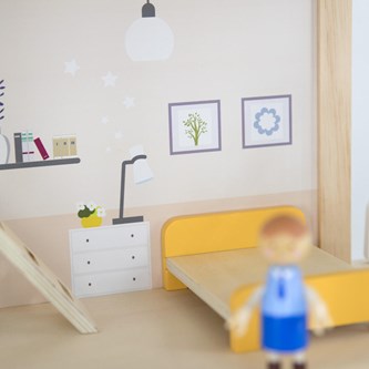 Dockhus i trä med tillbehör