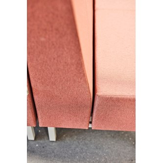 Sektionssoffa Liner 120 med smulgap exkl tyg