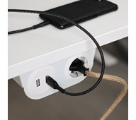 Powerdot med 1 eluttag + 2 USB-A
