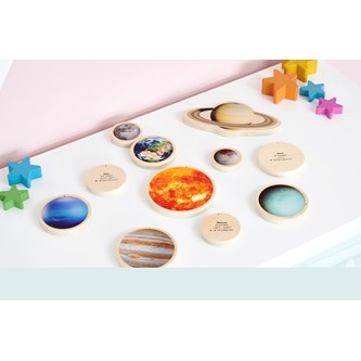 Pedagogiskt material Solsystemet i trä 136773