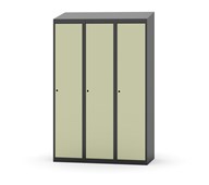 Skolskåp Novis sluttande tak 1:3 B120