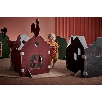 Saga lekskärm bondgård