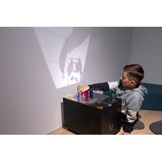 Barnens projektor, lådan