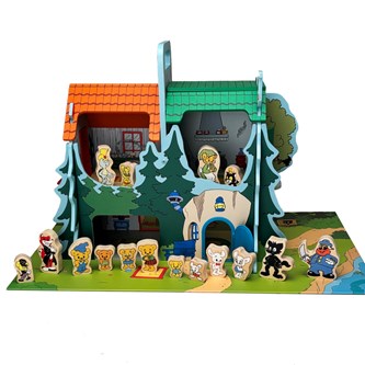 Bamse Lekhus med figurset i trä