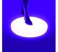 Lysande interaktiv golvplatta