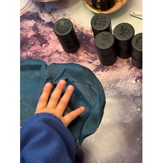 Taktila kreativa sagorullar - Rymden, 6 st