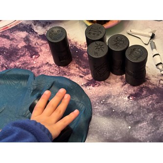 Taktila kreativa sagorullar - Rymden, 6 st