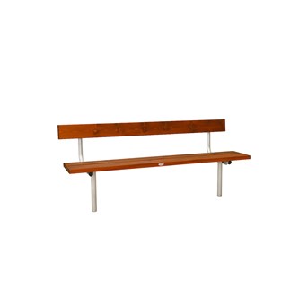 Robust parksoffa med ryggstöd