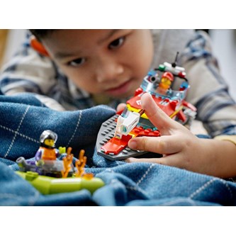 LEGO® Brandräddningsbåt
