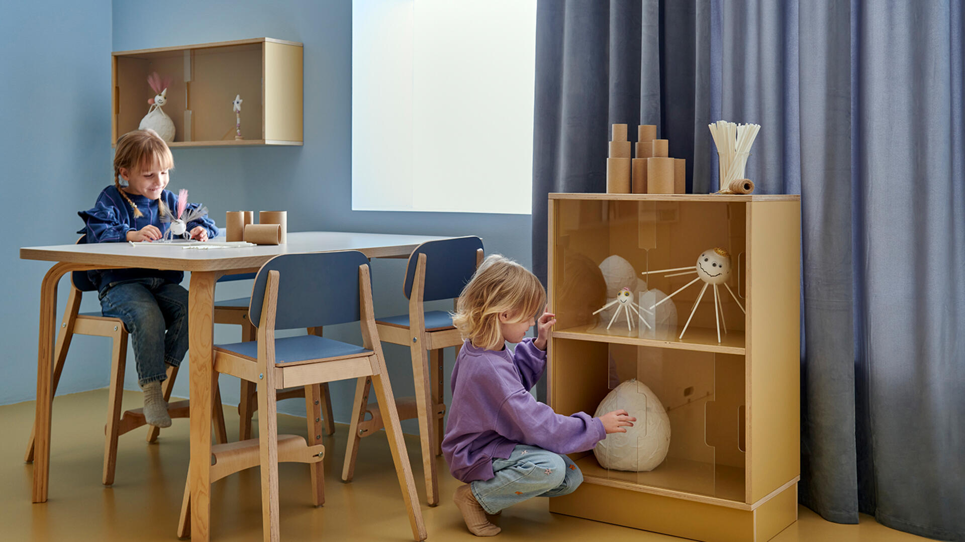 Material & bokdisplayer