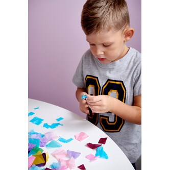 Påskägg med klistermärken