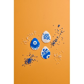 Mönstrade ägg av pärlor