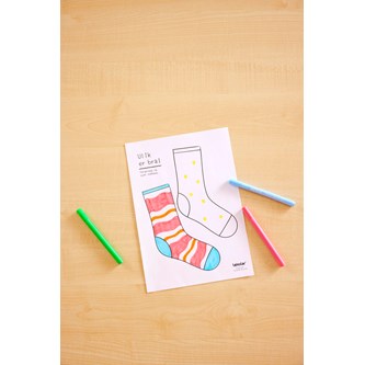 Rocka sockorna, färglägg och dekorera