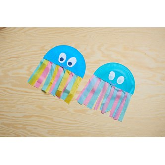 Manet av papptallrik