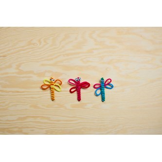 Trollslända av piprensare