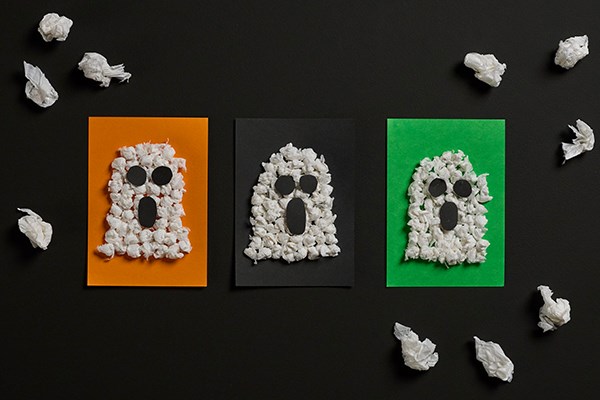 Halloweenpyssel spökkort med silkespapper