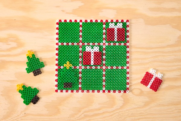 Tre-i-rad på ett juligt sätt 