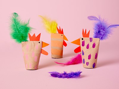 Påskpyssel förskola - Påskkycklingar av toarullar